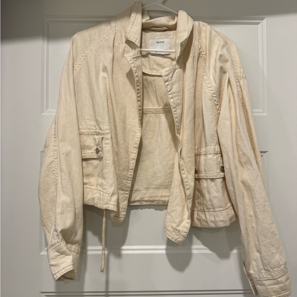 Versatile Cream Utility Jacket - image 1